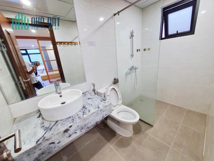 1N1K Trần Duy Hưng, có Ban Công, Bảo Vệ, 50m2, 7tr5 (có bớt)