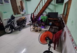 💥Bán nhà gác lững nhà chính chủ đang ở
💥Kiệt 2m5 trần xuân lê vị trí đẹp cách đường 10m ra đường