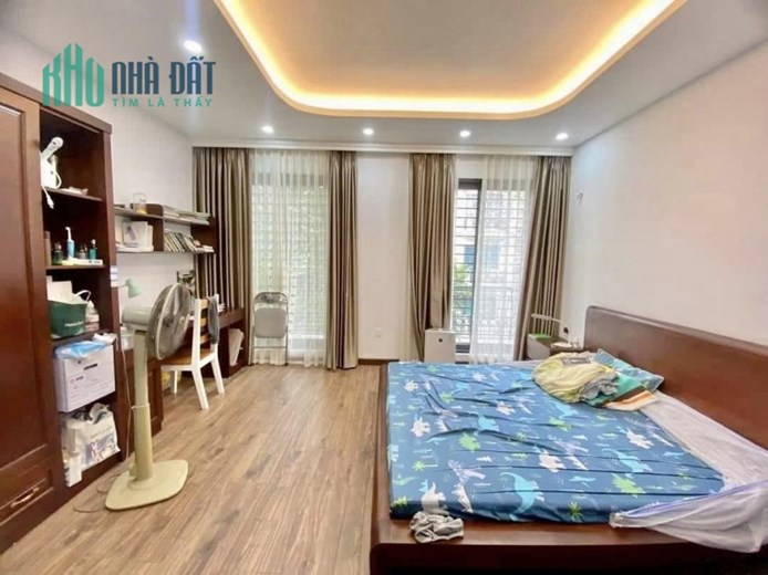 PHÂN LÔ LIỀN KỀ PHÙNG KHOANG KĐT ĐẲNG CẤP THƯỢNG LƯU VỊ TRÍ ĐẸP VỈA HÈ Ô TÔ TRÁNH FULL NỘI THẤT
