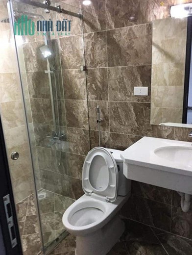 Bán Nhà Cầu Giấy - 48m2 x 5 tầng - Lô Góc - 15m Ra Phố - Nhỉnh 5 Tỷ.