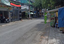 Nhà mặt tiền sát chợ bà triệu,42m2,giá 4,5ty, bình thạnh,sát quận 1