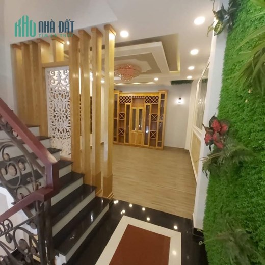 Nhà mặt tiền sát chợ bà triệu,42m2,giá 4,5ty, bình thạnh,sát quận 1