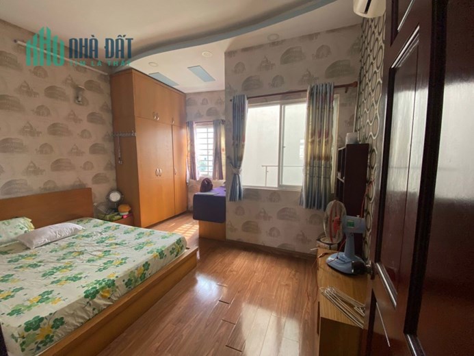 Cho thuê nhà nguyên căn 1 trệt 1 lầu gần đường Cao Lỗ, hẻm C7D, Quận 8