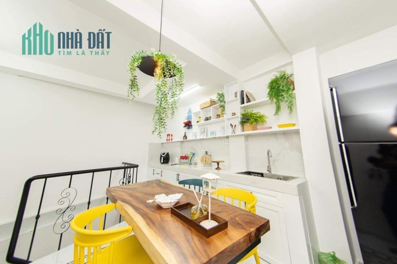 HẺM XE HƠI NGỦ TRONG NHÀ TÔ HIẾN THÀNH Q10 - NHÀ SLEEPBOX 5 TẦNG DOANH THU 60 TRIỆU - NHỈNH 12 TỶ.