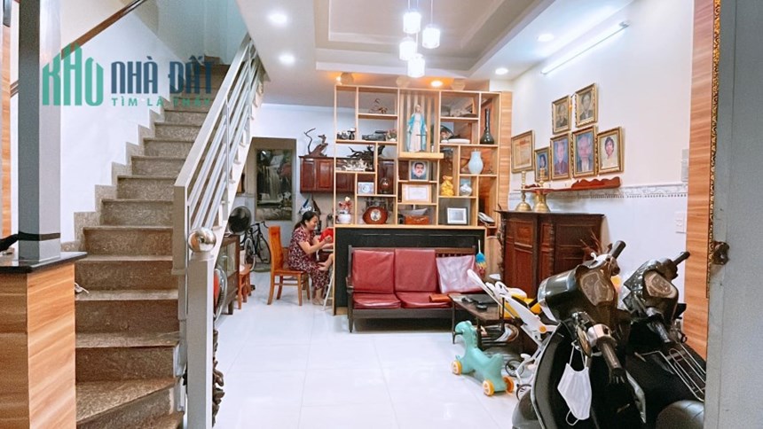 GẦN SIÊU THỊ AEON TÂN PHÚ - 4 TẦNG - 42M2 - HẺM XE TẢI THÔNG - CHỈ 3.X TỶ