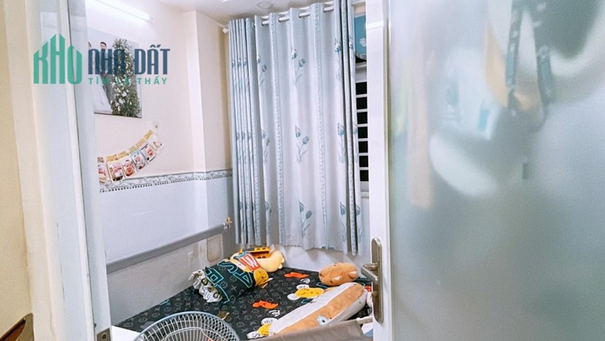 GẦN SIÊU THỊ AEON TÂN PHÚ - 4 TẦNG - 42M2 - HẺM XE TẢI THÔNG - CHỈ 3.X TỶ