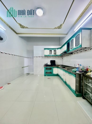 Bán Nhà Hòa Bình, Q11 ( 4m x 13m ) 52m2 Cực Hiếm, Ở Ngay ,Sổ Vuông Đẹp, Chỉ 6 Tỷ