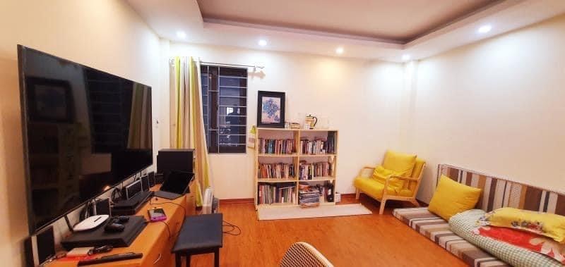 Bán nhà Phân Lô, Yên Tĩnh, Ô Tô Kinh Doanh - Đại Đại học Y Tế Cộng Đồng. 30m 5 tầng, 3 Tỷ Bắc Từ