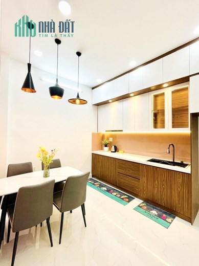 Bán nhà Lê Văn Thọ, Gò Vấp cạnh công viên Làng Hoa nhà xây mới 3 tầng - 3PN nội thất cao cấp giá rẻ