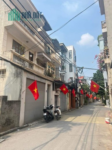 NHÀ TƯ ĐÌNH - SIÊU ĐẸP - HIẾM - PHÂN LÔ QUÂN ĐỘI A38 - Ô TÔ TRÁNH,ĐỖ - SÂN VƯỜN TIỂU CẢNH