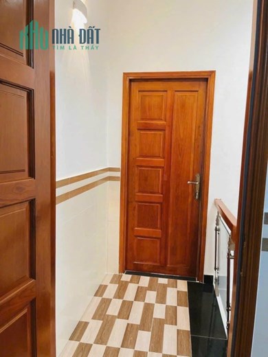Bán nhà xe hơi đậu cửa Lê Trọng Tấn, Tân phú 50m2 sổ vuông vức đối diện ĐH công nhiệp thực phảm