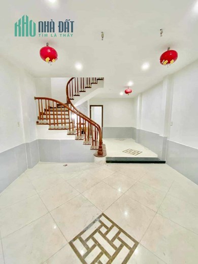 Bán Nhà Mặt Phố Cầu Giấy Cực Hiếm, Cho Thuê Gần 500 Triệu/năm