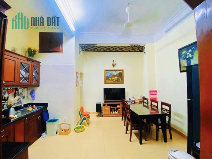 💥Mặt phố Nghĩa Tân, Cầu Giấy 77m 3T, Kinh doanh sầm uất, Vỉa hè rộng, 31 tỷ💥