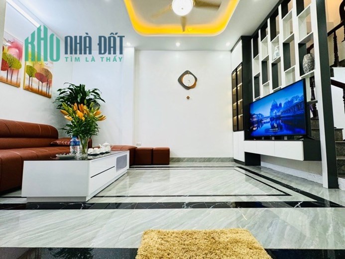 NHÀ ĐẸP NHƯ KHÁCH SẠN, CÁCH 1 NHÀ RA PHỐ TẶNG FULL NỘI THẤT 40M2, 4T, 4.98 TỶ - THANH XUÂN - HN.