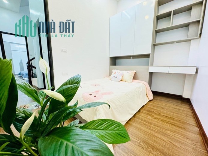 NHÀ ĐẸP NHƯ KHÁCH SẠN, CÁCH 1 NHÀ RA PHỐ TẶNG FULL NỘI THẤT 40M2, 4T, 4.98 TỶ - THANH XUÂN - HN.