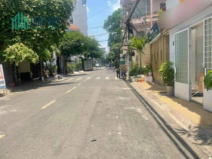 Bán nhà đang cho người yêu cũ thuê 😉 46.8m2 đường Nguyễn Văn Quá, chỉ 3.1 tỷ.