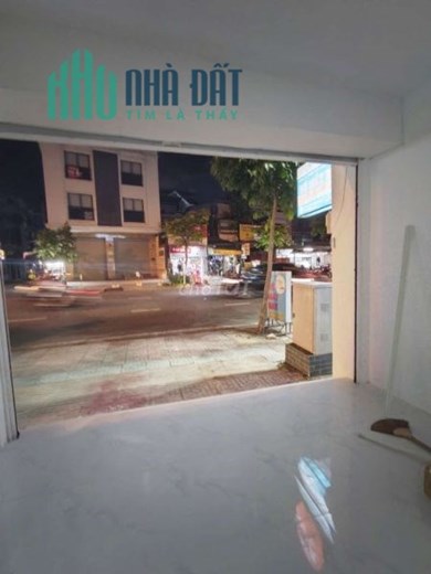 Cho thuê MBKD Đường Bạch Đằng, vỉa hè 6m, 7 triệu