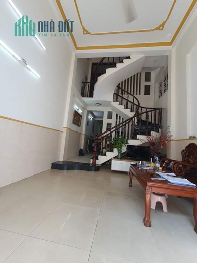 CẦN BÁN NHÀ TRONG NGÕ TẠI LẠC LONG QUÂN, QUẬN CẦU GIẤY: 31M2, GIÁ 4,3 TỶ.