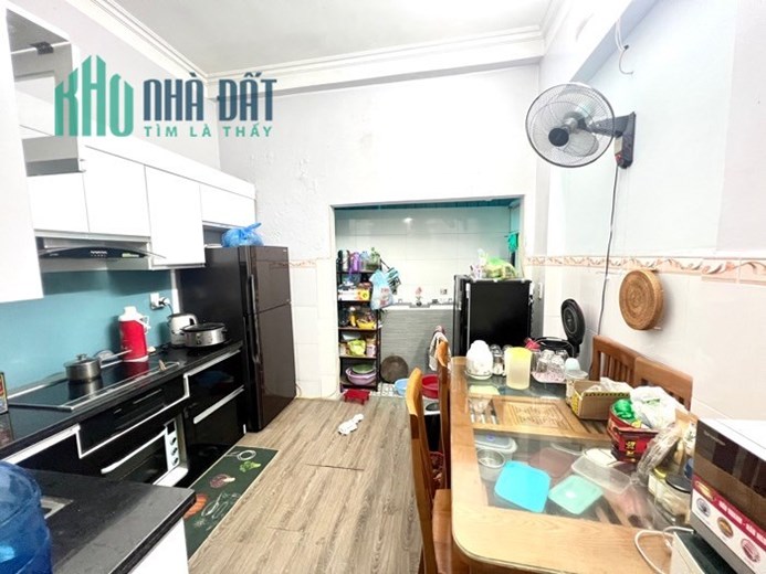Bán nhà Lĩnh Nam, Hoàng Mai, cách ô tô 15m, thoáng trước sau 36 m2, 3 tỷ 500