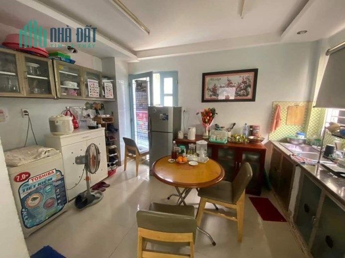 3.6 tỷ - nhà 3 lầu, Đặng Văn Bi - Trường Thọ Thủ Đức- Đường xe hơi - Ngang 4m- Sổ hoàn công chuẩn