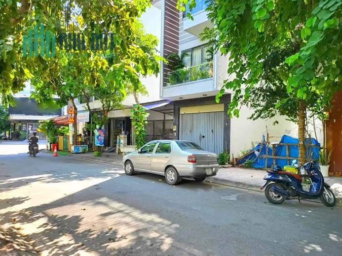 Giá Hot! Lô Đất Mặt Tiền Đường Số Liền Kề Phú Mỹ Hưng, Quận 7,dt 72m2-Gía 7,8Tỷ