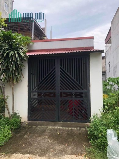 Chính chủ cần bán đất tặng nhà cấp bốn khép kín còn gần như mới Thuộc Thị trấn Đồi Ngô - Lục Nam -