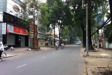 BÁN NHÀ PHẠM VĂN ĐỒNG CẦU GIẤY - TRƯỚC NHÀ 7 CHỖ TRÁNH NHAU - KINH DOANH ĐỈNH - 80M2 GIÁ CHÀO 21.5