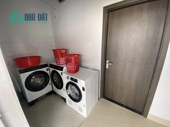 PHÂN LÔ PHÙNG CHÍ KIÊN CẦU GIẤY - GARA Ô TÔ 7 CHỖ - KINH DOANH ĐỈNH - 41M2 GIÁ CHỈ 9.8 TỶ.
