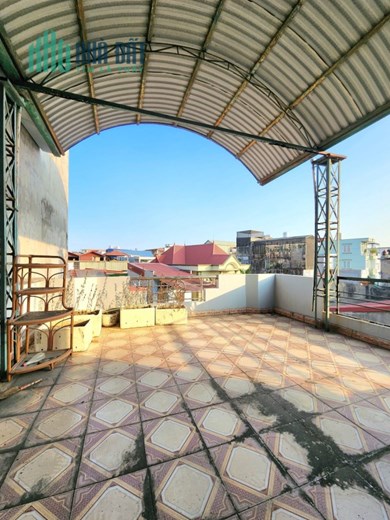 Bán nhà mặt ngõ 170 Thiên Lôi, 74m 3 tầng GIÁ 3 tỉ ô.tô đỗ cửa 24h