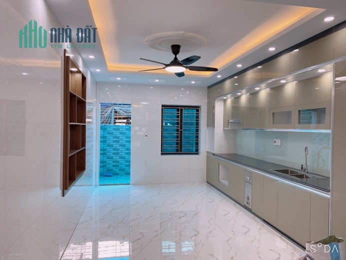 Bán nhà mặt đường Tây Trung Hanh, 60m 4 tầng GIÁ 6.5 tỉ mới tinh