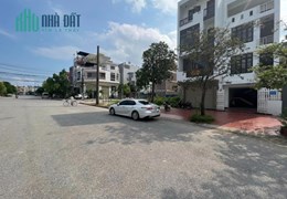Bán nhà mặt đường 30m Thư Trung - Văn Cao, 90m 4 tầng GIÁ 7.6 tỉ xây độc lập