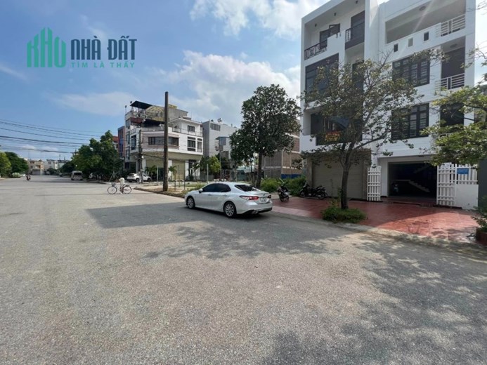 Bán nhà mặt đường 30m Thư Trung - Văn Cao, 90m 4 tầng GIÁ 7.6 tỉ xây độc lập
