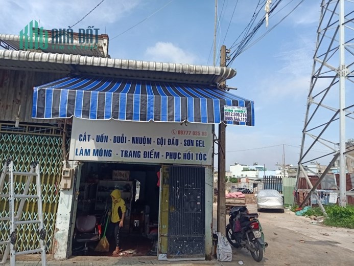 Chuyên thi công lắp đặt mái hiên mái xếp di động TPHCM