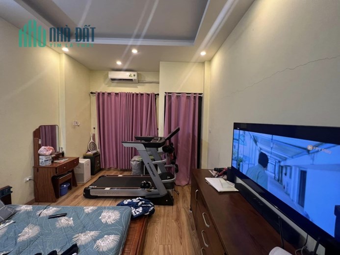 Bán nhà Ngõ 49 Đức Giang 60m x 4T, oto  giá 3,x tỷ TL. LH: 0936123469