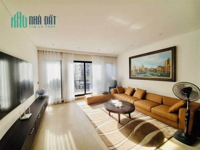 Bán nhà Lạc Long Quân–thang máy- kinh doanh – oto tránh –72m X 7 tầng 14.2 TỶ