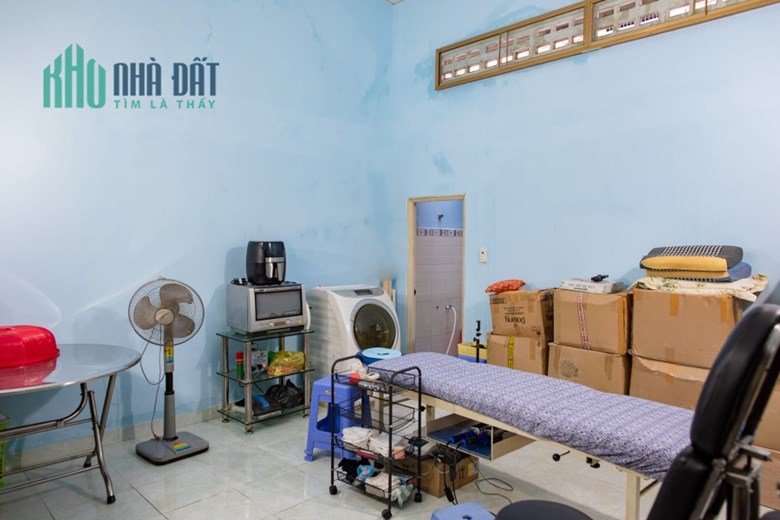 Bán nhà trệt hẻm 618 Cách Mạng Tháng Tám P11, Q3 (đối diện công viên Lê Thị Riêng)