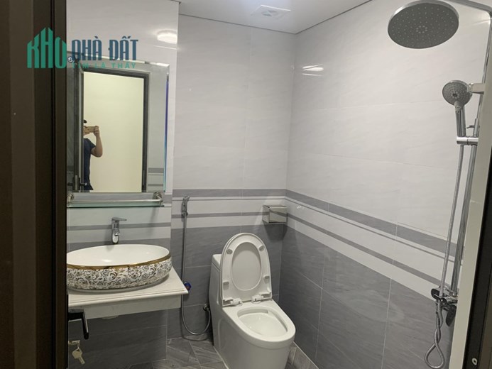 Bán nhà Thạch Bàn Long Biên . 60M x 4T. Ngõ Rộng , 2 Thoáng , Ô Tô . Giá 4 Tỷ
