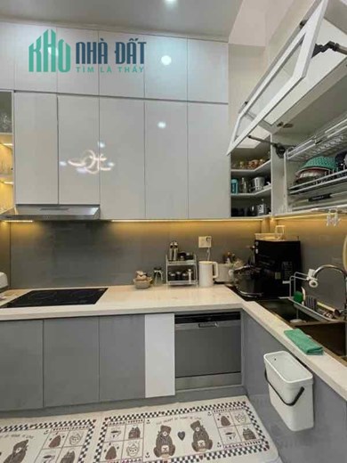 Bán nhà đường Ba Tháng Hai, phường 14, quận 10, 30m2, 4 tầng, ngang 5, 7 tỷ 4