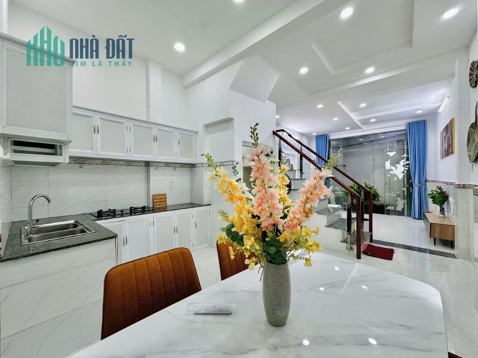 Gấp Gấp Siêu Phẩm Thống Nhất - 2 Tầng 41m2 - Nhỉnh 3 Tỷ