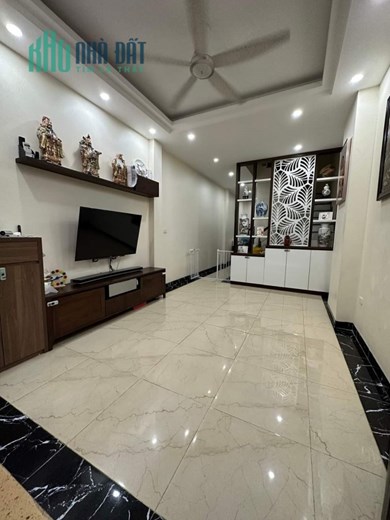 NHỈNH 4 TỶ, CÓ NGAY NHÀ NGÔ QUYỀN, MẶT TIỀN RỘNG, GẦN NHÀ VĂN HOÁ