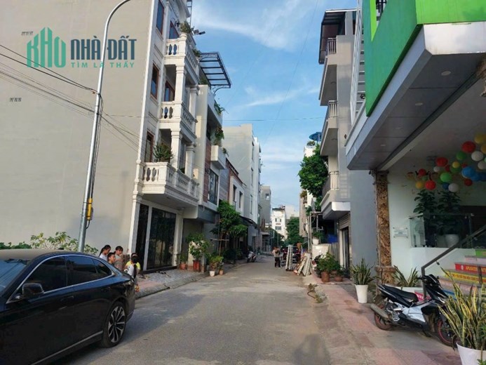 Bán đất khu 6.9 ha Vân canh DT 50m2 - MT 5m, phân lô, vỉa hè, 2 ô tô tránh, giá hơn 4 tỷ