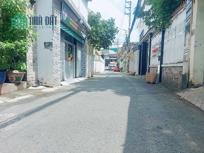 * Bán gấp nhà Âu Cơ Ngân hàng định giá 8ty3 Ngộp Bank 5ty8 Giá Chào 6ty4,74m2 ,3Tầng