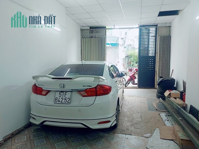 * Bán gấp nhà Âu Cơ Ngân hàng định giá 8ty3 Ngộp Bank 5ty8 Giá Chào 6ty4,74m2 ,3Tầng