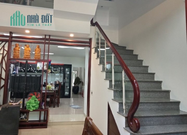 BÁN NHÀ 3 TẦNG MẶT TIỀN ĐƯỜNG LÝ TRIỆN QUẬN THANH KHÊ GIÁ CỰC SỐC