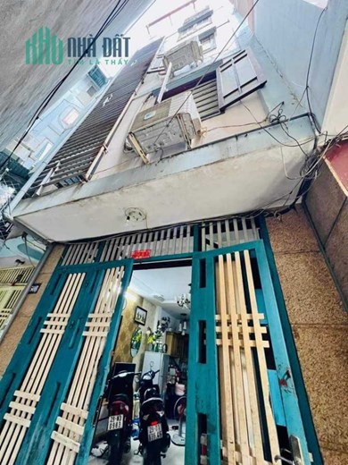 Bán NHà Ngõ 639 Hoàng Hoa Thám 30m2 x 5 tầng, 3 phòng lull nội thất, ngõ nông gần Phố, giá đầu tư