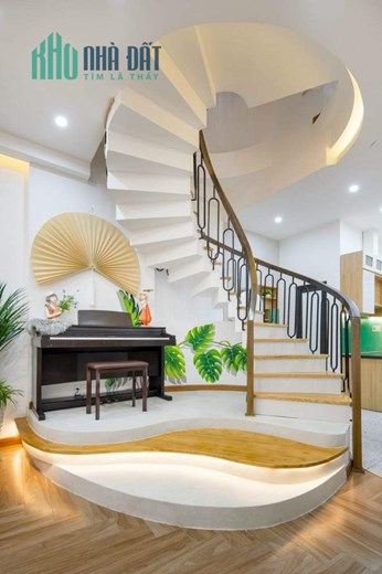 Nhà đẹp Lê Duẩn, trung tâm mua sắm sấm uất nhất Đà Nẵng.