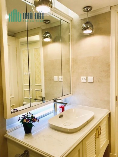 Hiếm ! 110m2 chung cư DLe Roi Soleil  3PN2WC Nội thất cao cấp View Hồ 10 tỷ