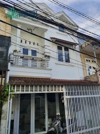 Bán nhà hẻm xe hơi đường Ngô Quyền Phường 6 Đà Lạt