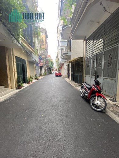 Bán đất Nguyễn Hoàng Tôn 57m Đất, mt: 4.5m

Giá chào: 10.5 tỷ thương lượng