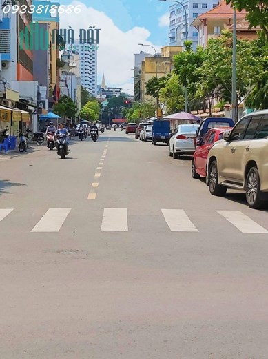HẺM XE HƠI GẦN KHU PHỐ TÂY BÙI VIỆN QUẬN 1 - CÁCH MẶT TIỀN 20M- 4 TẦNG BTCT - 71m2; 4.3 x 16.5; 15